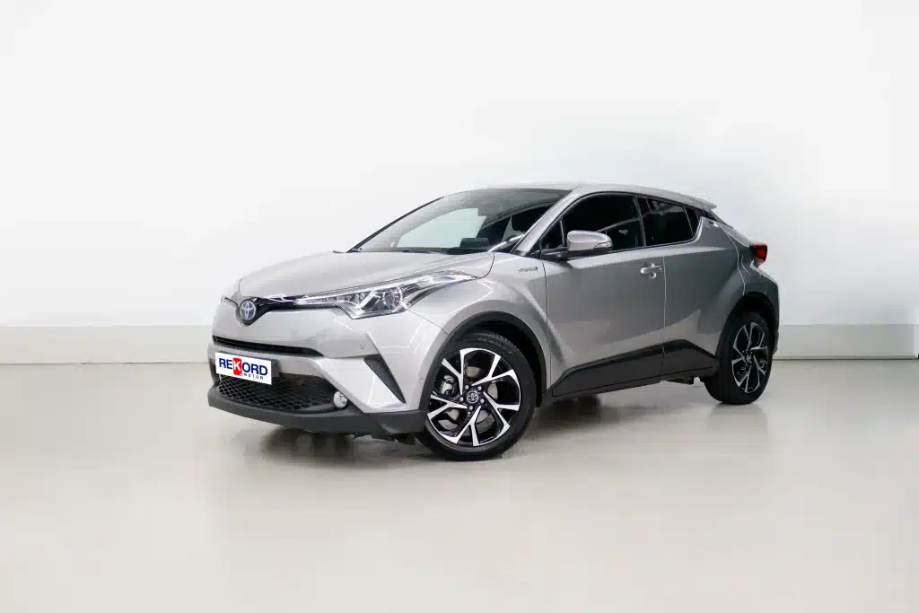 toyotac-hr mejores suvs por menos de 25000