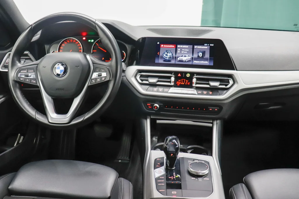 interior BMW Serie 3